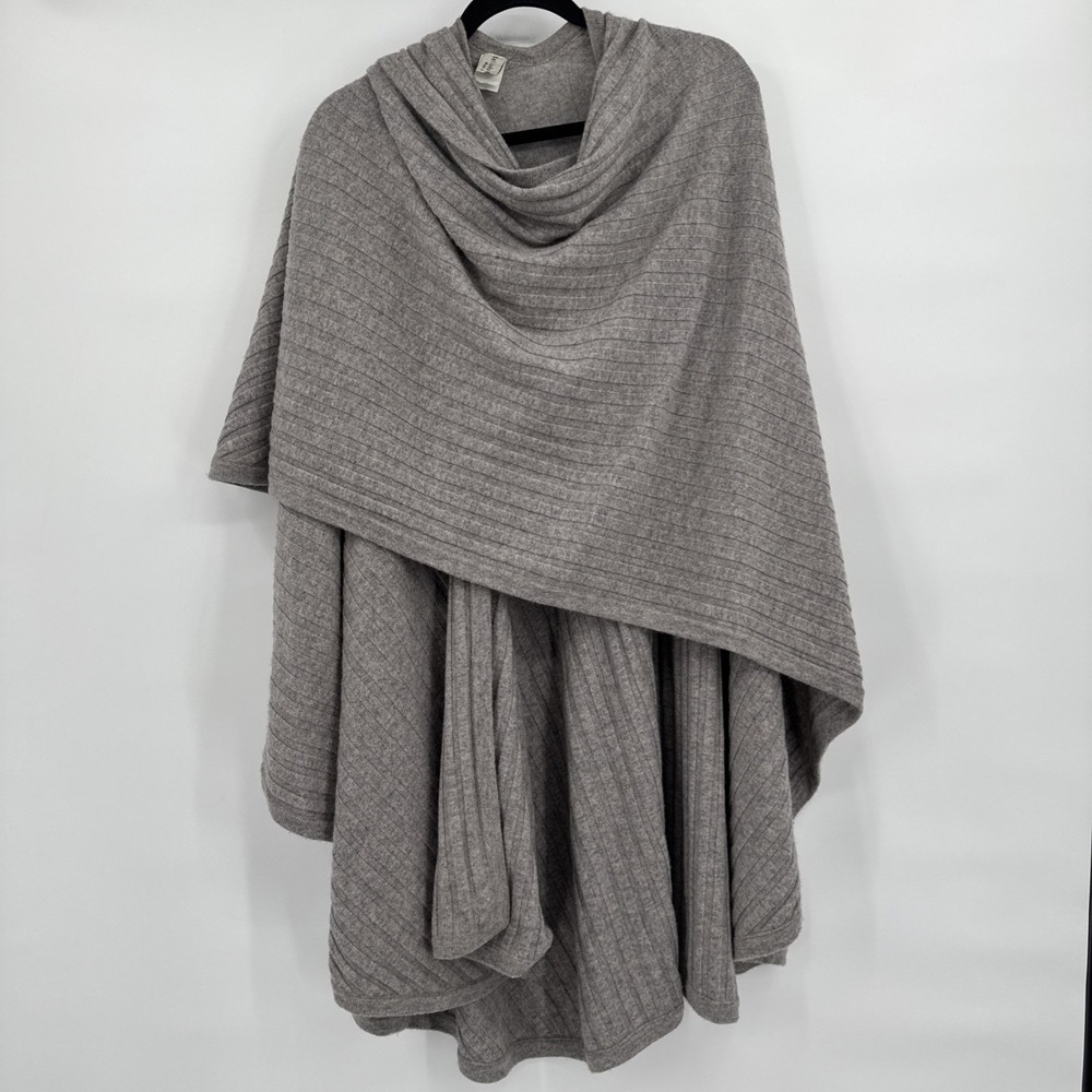 Belinda Robertson Made‎ In Scotland 100% Pure Cashmere Shawl Gray OSFM